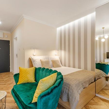 Sky Home- Green Apartament -Manufaktura, Bezplatny Parking, Klimatyzacja, Dostep Na Kod Łódź Exterior foto