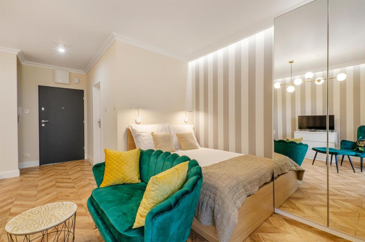 Sky Home- Green Apartament -Manufaktura, Bezplatny Parking, Klimatyzacja, Dostep Na Kod Łódź Exterior foto