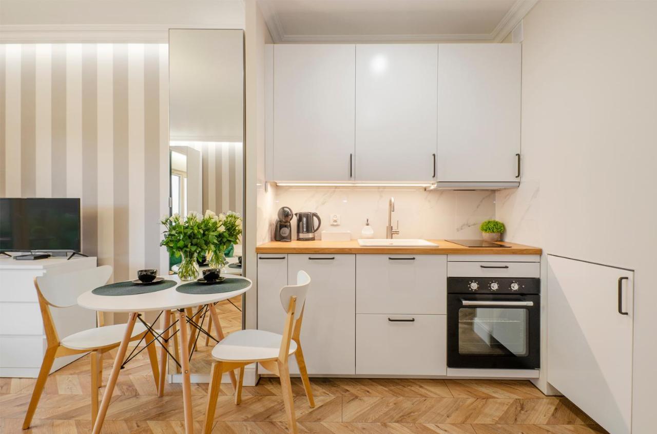 Sky Home- Green Apartament -Manufaktura, Bezplatny Parking, Klimatyzacja, Dostep Na Kod Łódź Exterior foto